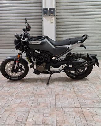 Husqvarna Svartpilen 125