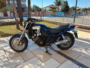 Yamaha FZX 750