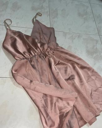 Vestito a pantaloncino