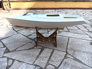 BARCA A VELA R/C PANART-VENUS+R/C SANWA da montare