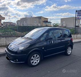 Peugeot 1007