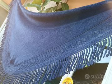 Scialle mantella by Pierre Balmain Boutique Paris