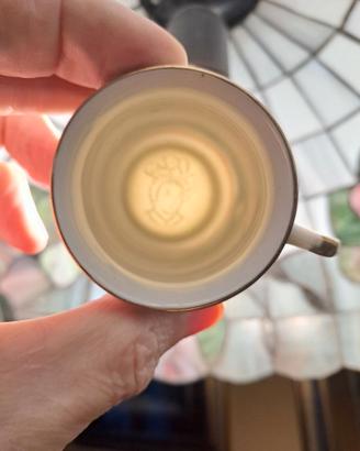 Servizio caffè giapponese, tazzine con Geisha.
