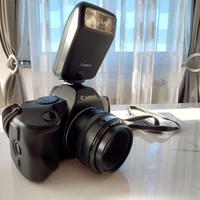 Canon EOS 850 + EF 50mm f/1.8 + Flash originale