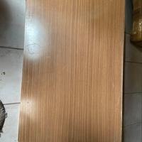 Tavolo richiudibile con fissaggio a muro