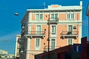 Madonnella ristrutturato 4vani 2bagni ascensore