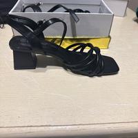 Sandali tacco basso donna