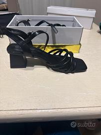 Sandali tacco basso donna