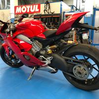 Panigale V4