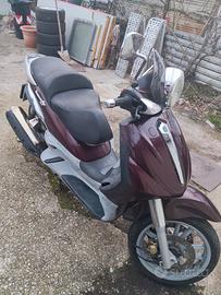 Beverly 500 iè 2004