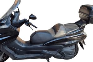 Scooter Yamaha Majesty 400 con bauletto 