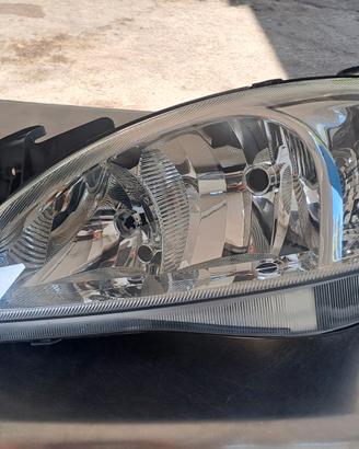 Faro opel corsa C