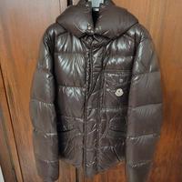 piumino Moncler da uomo taglia 4