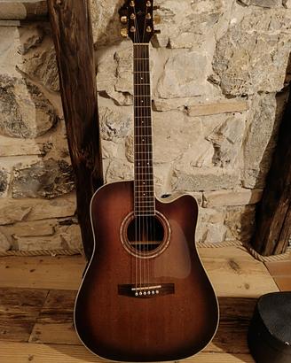 chitarra acustica Ibanez elettrificata 