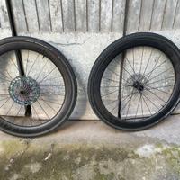 Bontrager 49V alto profilo Gravel