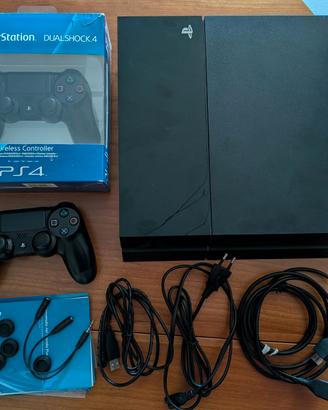 PS4 500GB + 2 controller, prova disponibile