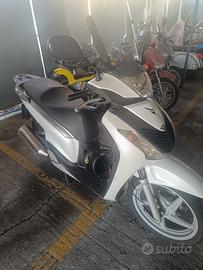 Scooter SH 125 2008