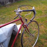 bici da corsa da restaurate 