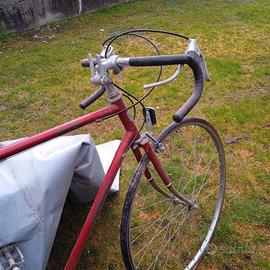 bici da corsa da restaurate 