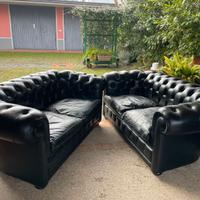 Coppia di divani in vera pelle