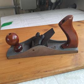 pialla manuale