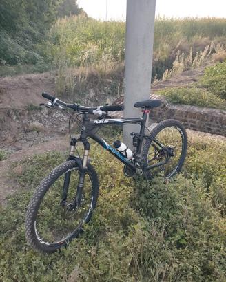 Mountain bike (bi ammortizzata)!