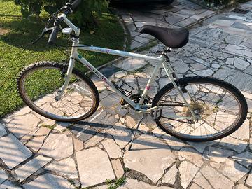 Bici montain bike - Bianchi modello Touring