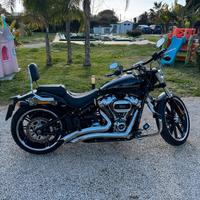 Harley-Davidson Softail Breakout - 2021