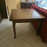 tavolo in noce allungabile