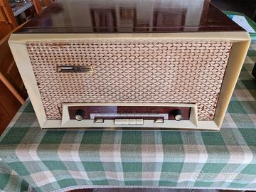 RADIO CON MANGIANASTRI SIEMENS ANNI 50