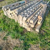 PALI PER RECINZIONE O VIGNA IN CEMENTO
