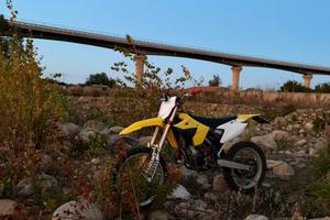 Suzuki RM 125 TARGATO