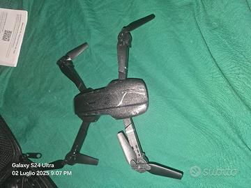 drone con fotocamera + ricambi