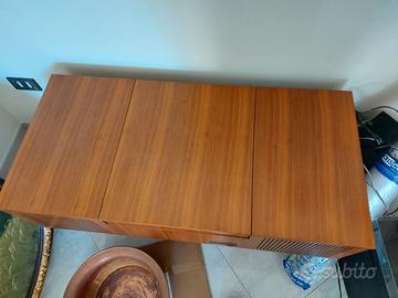 mobile con giradischi 