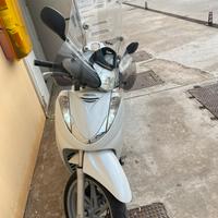 Honda SH300