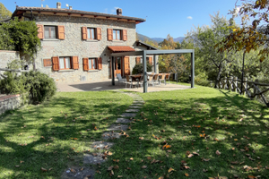 Villa con piscina in Casentino