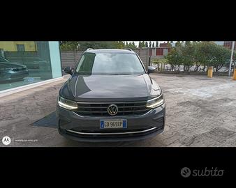 VOLKSWAGEN Tiguan 2.0 TDI 150 CV SCR DSG Life