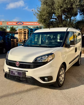 Fiat Doblo 5 posti 1.6 multijet 120cv pari al nuov