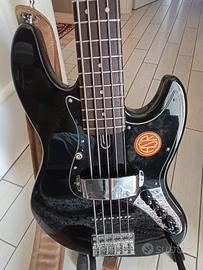 Basso elettrico Marcus Miller V3 5 corde