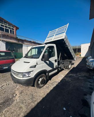 IVECO DAILY 35C14 RIBALTABILE TRILATERALE ANNO 200