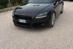 AUDI TT 2009 - 2.0 TDI
