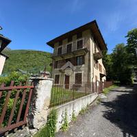4 LOCALI A GROSCAVALLO