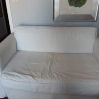 Divano2 posti letto discrete condizioni