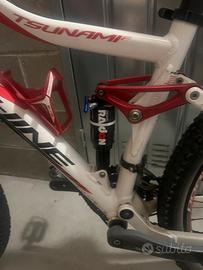 Mtb rock machine tsunami f30