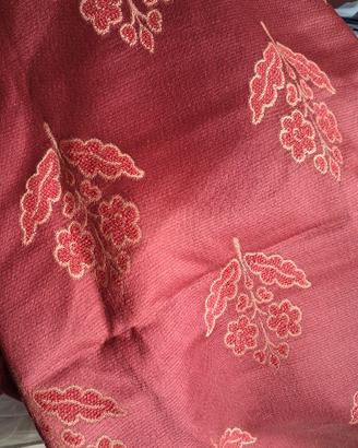 tessuto bordeaux con fiori con 135 x 240