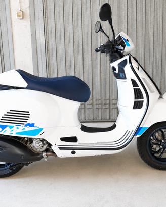 Vespa GTV 300 140th years special edition n.47