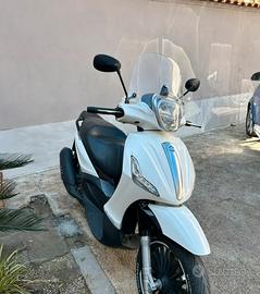Beverly 300 sport