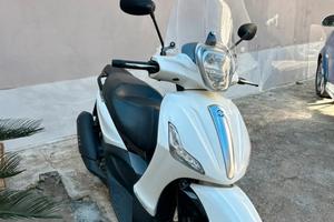 Beverly 300 sport