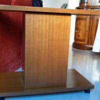 Tavolino con rotelle