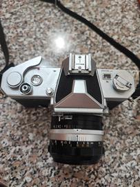 Nikomat fotocamera meccanica anni 70